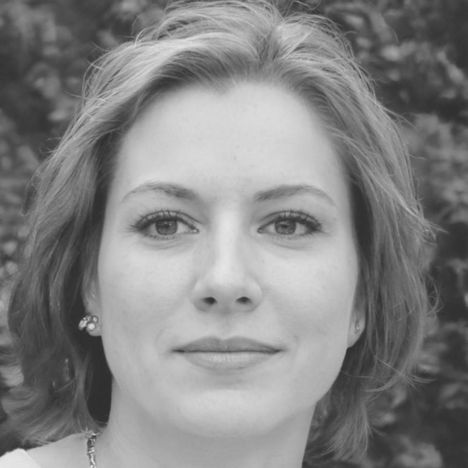 Portrait von Finanzexpertin Severina Wolpert
